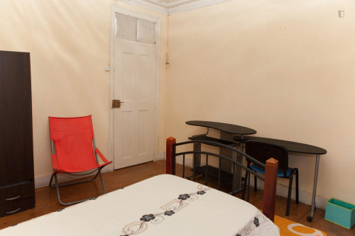 Comfy and bright single bedroom in Coimbra - Gallery - 27