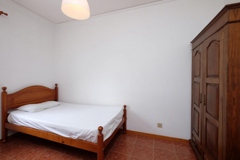 Single bedroom in 4-bedroom apartment  - Gallery -  4