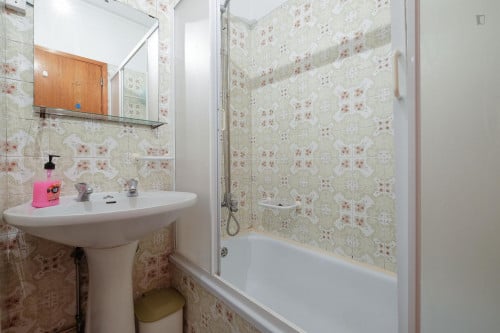 Pleasant single room in Conchada - Gallery - 12