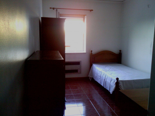 Single Bedroom In 4-Bedroom Apartment - 2