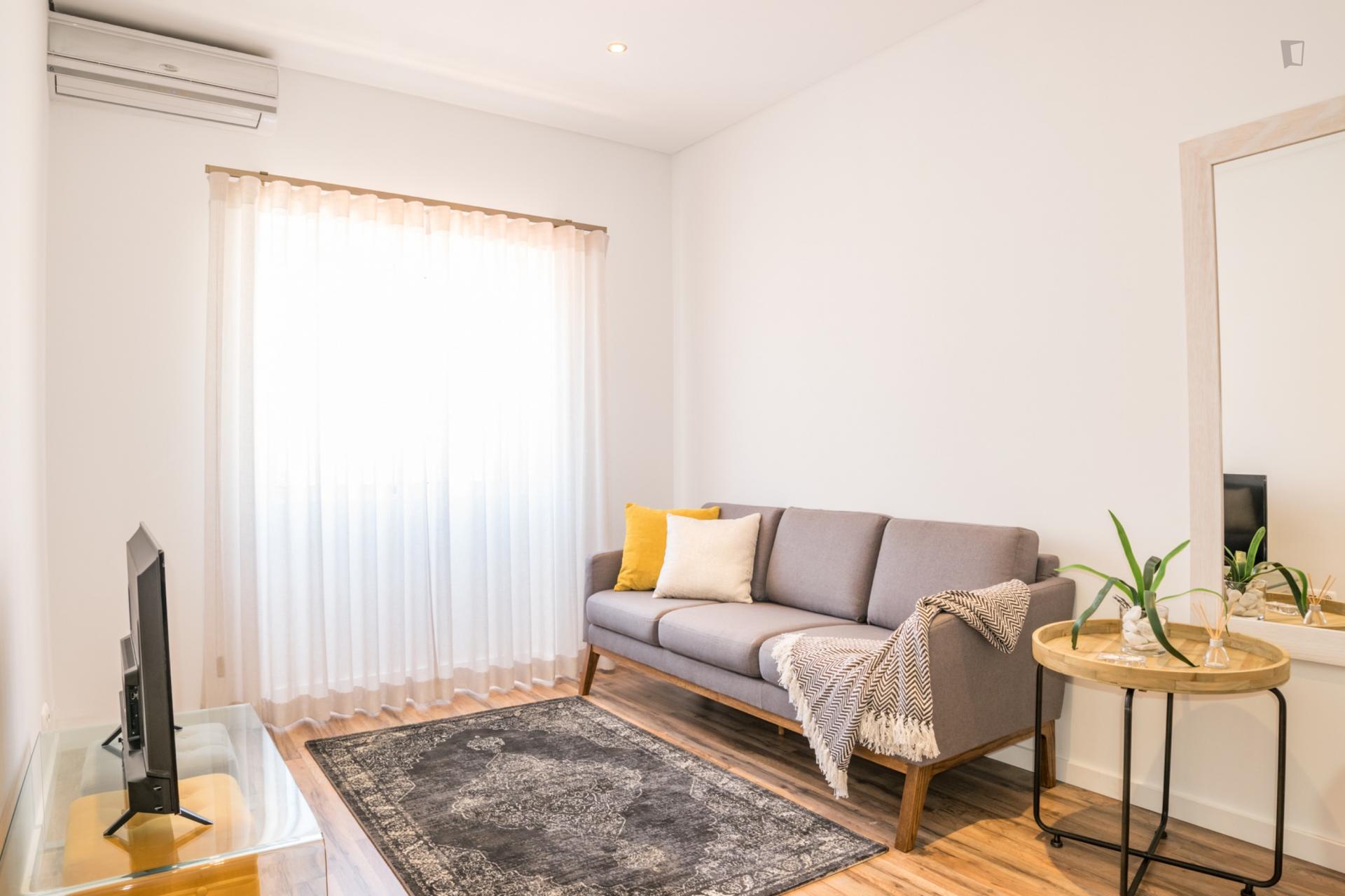 Classy 2-bedroom flat in the Sé area