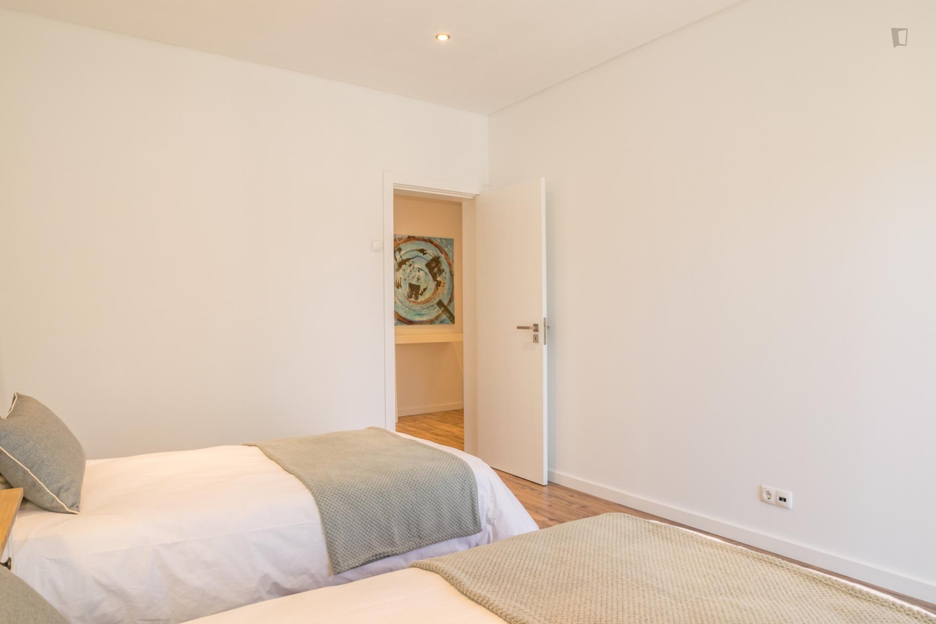 Classy 2-bedroom flat in the Sé area