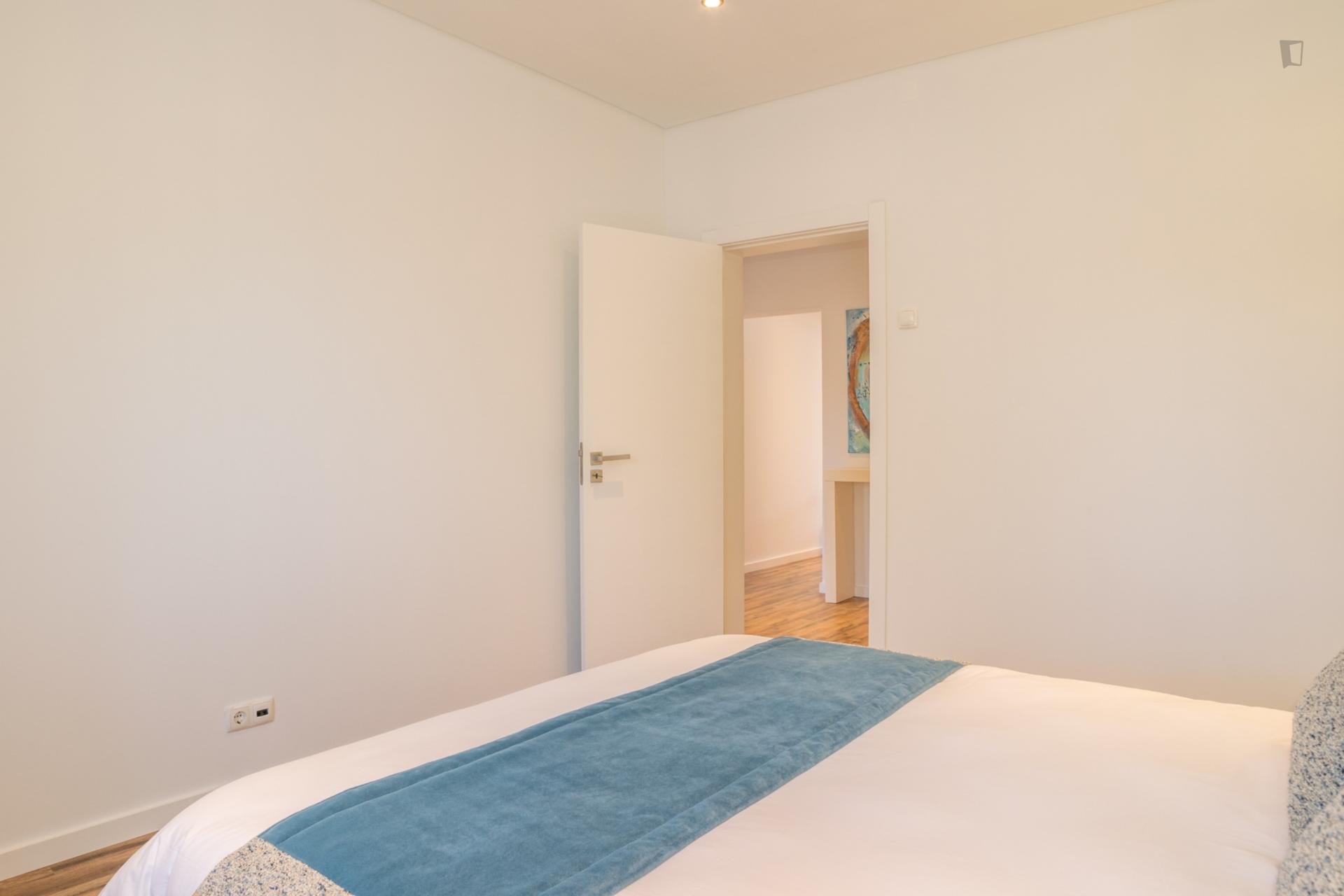 Classy 2-bedroom flat in the Sé area