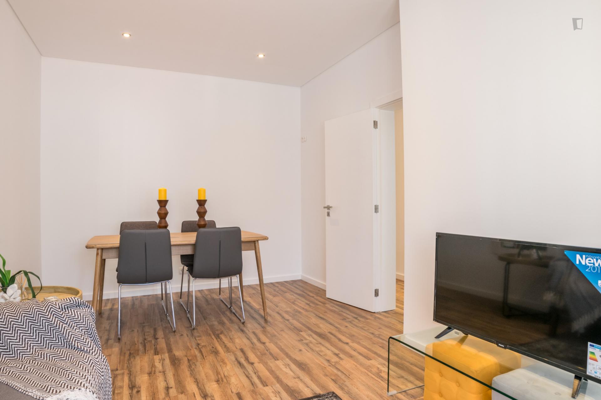 Classy 2-bedroom flat in the Sé area
