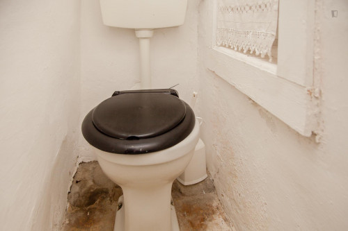 Great looking single bedroom close to Universidade de Coimbra