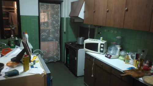 Double bedroom in 3-bedroom apartment