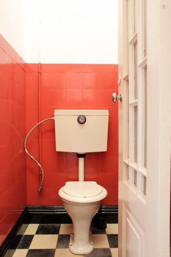 Double ensuite bedroom close to Escola Superior de Educação de Coimbra - Gallery - 13