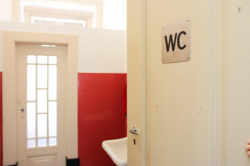 Double ensuite bedroom close to Escola Superior de Educação de Coimbra - Gallery - 17