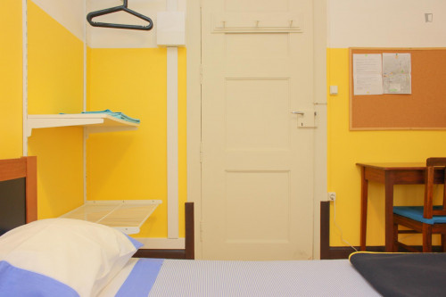 Double ensuite bedroom close to Escola Superior de Educação de Coimbra - Gallery - 48