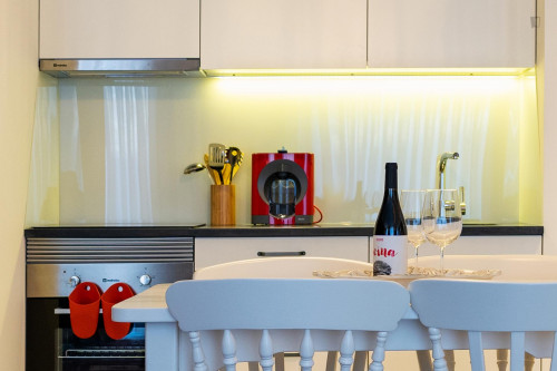 Amusing and sunny studio close to Câmara de Gaia metro station - Gallery - 10