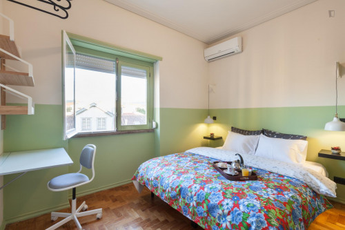Cute double bedroom close to Departamento de Música da Universidade do Minho