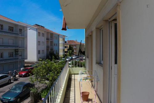 Único quarto em um apartamento de 5 quartos perto Escola Superior de Educação de Coimbra, os machos única - Gallery - 16