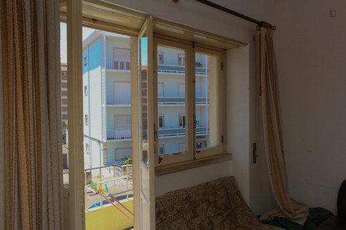 Único quarto em um apartamento de 5 quartos perto Escola Superior de Educação de Coimbra, os machos única - Gallery - 18