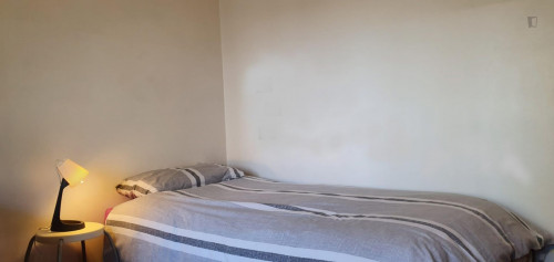 Fresh and welcoming double bedroom close to Jardim da Manga - Gallery - 10