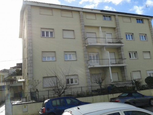 Fresh and welcoming double bedroom close to Jardim da Manga - Gallery - 12