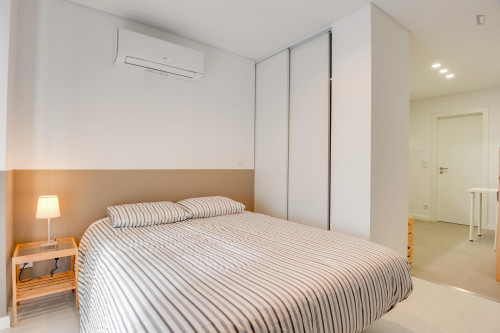 Elegant studio in a residence, near the Coimbra train station  - Gallery -  2