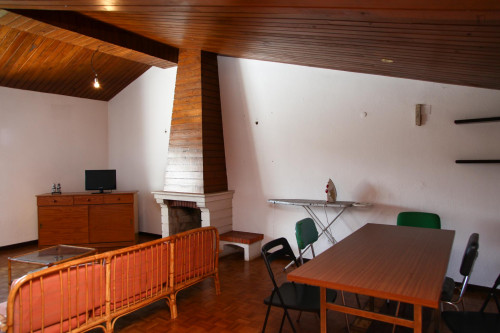 Single bedroom in a 6 bedroom apartment - Gallery - 32