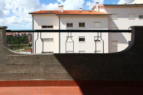 Single bedroom in a 6 bedroom apartment