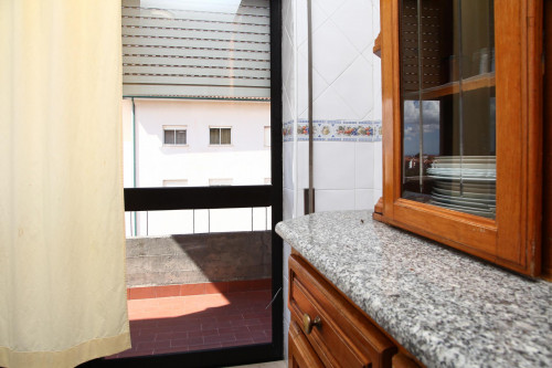 Single bedroom in a 6 bedroom apartment - Gallery - 43