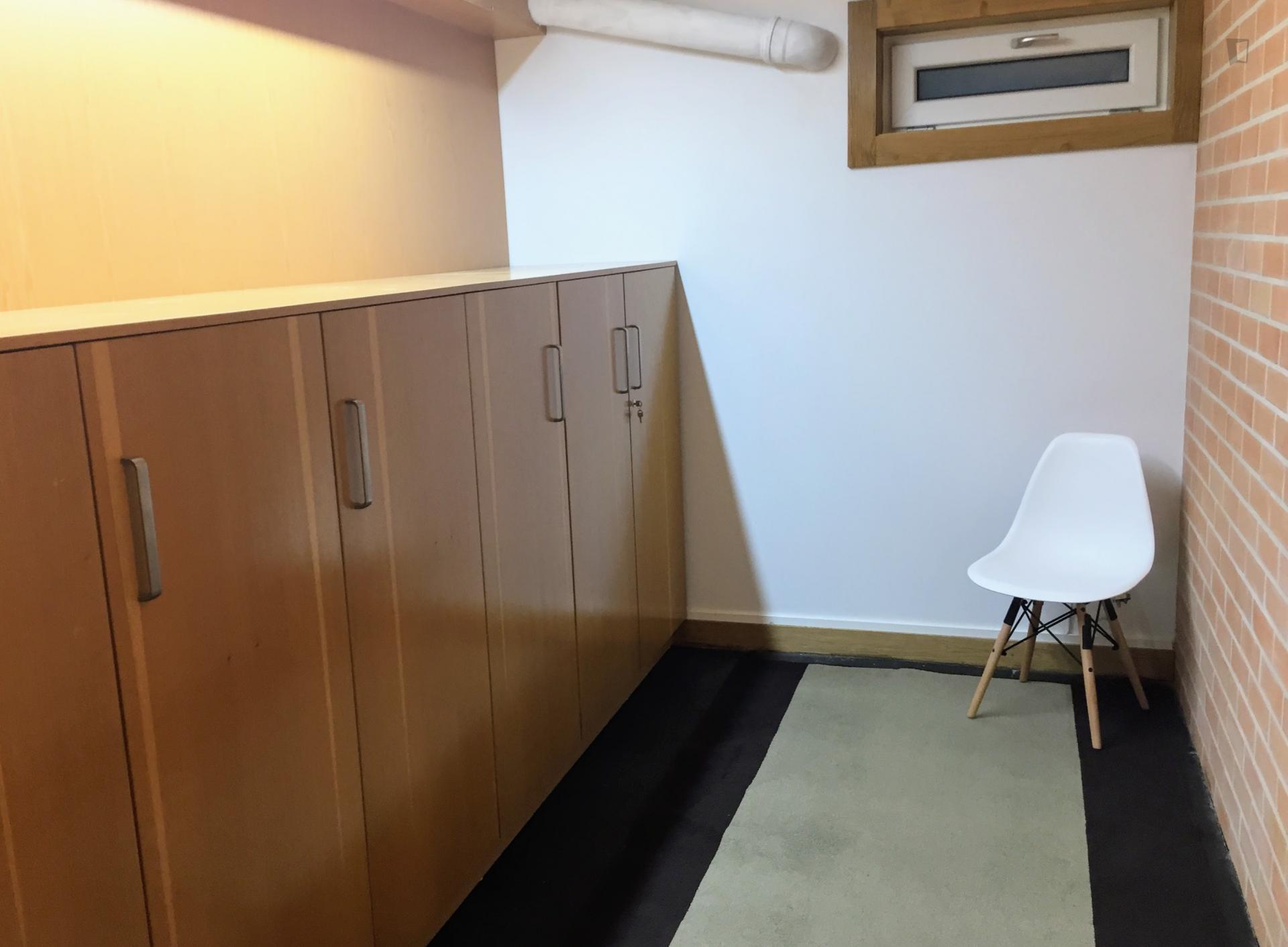 Studio, with outdoor area