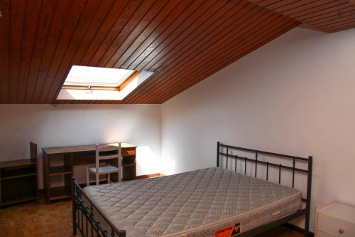 Elegant single bedroom in Santo António dos Olivais