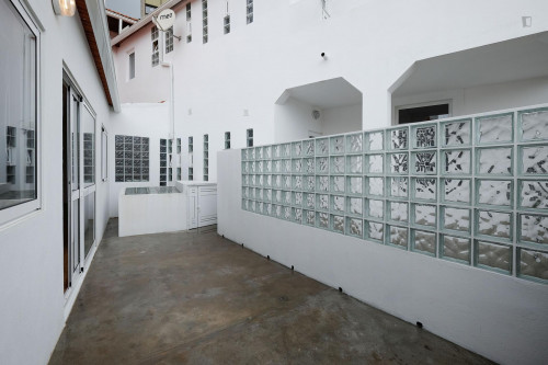 Well-spotted studio in Central Coimbra - Gallery - 15
