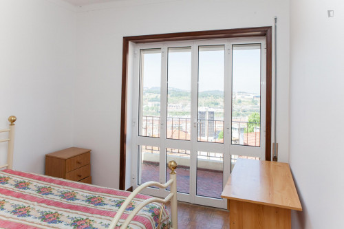 Nice single bedroom close to University of Coimbra  - Gallery -  3