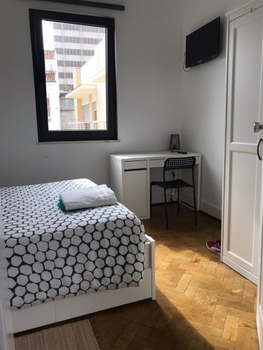 Pleasant Double Bedroom In A Student Flat, Near Universidade De Aveiro - 1