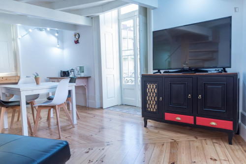 Spacious and sunny 3-bedroom apartment next to Univeristy of Coimbra - Gallery - 20
