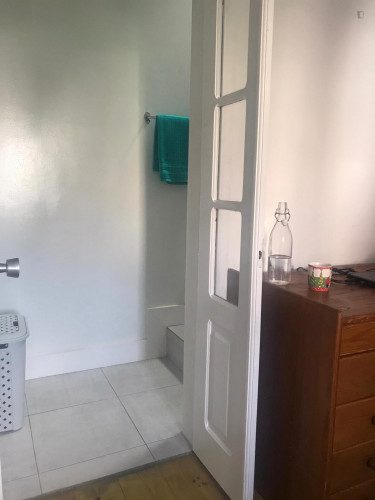 Neat single ensuite bedroom in the centre of Aveiro - Gallery - 19