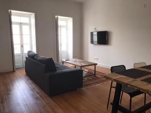 Neat single ensuite bedroom in the centre of Aveiro - Gallery - 16