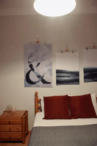 Comfy double bedroom ensuite close to Faculdade de Economia da Universidade de Coimbra