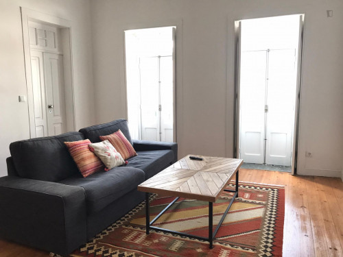 Attractive double ensuite bedroom, in the centre of Aveiro