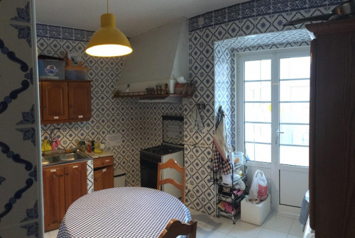 Single bedroom, with balcony, in 4-bedroom apartment - Gallery - 7