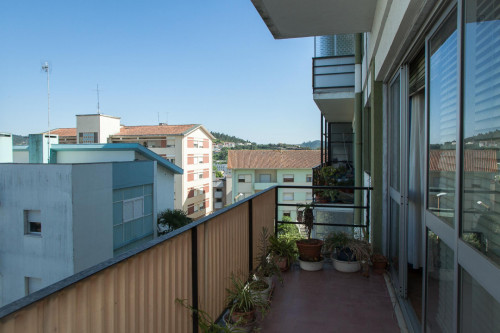 Modest single bedroom in a 4-bedroom apartment near Instituto Superior de Engenharia de Coimbra - Gallery - 5