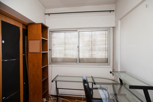 Modest single bedroom in a 4-bedroom apartment near Instituto Superior de Engenharia de Coimbra - Gallery - 21