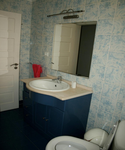 Single bedroom in 4-bedroom apartment - Gallery - 8