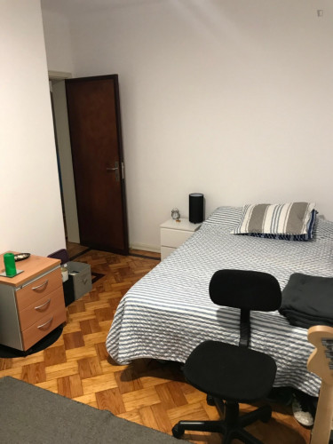 Cool Double Bedroom Close To Instituto Politécnico De Coimbra - Escola Superior De Educação De Coimb - 2