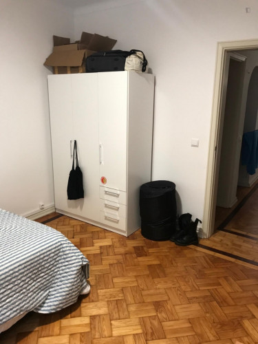 Cool Double Bedroom Close To Universidade De Coimbra - 2