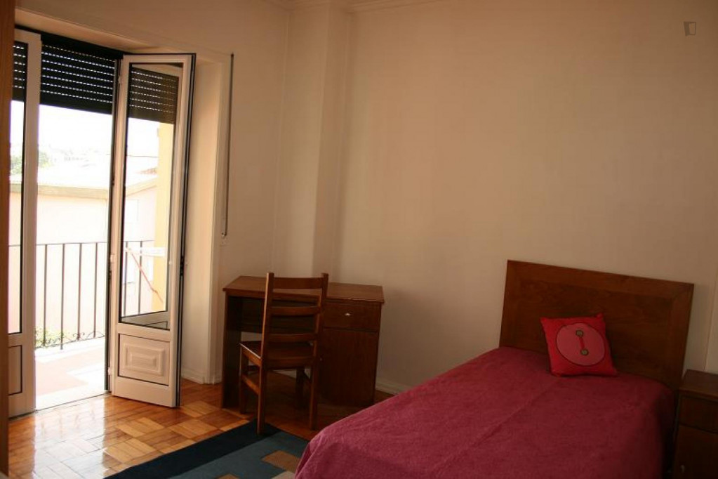 Lovely single bedroom with a balcony, in Montes Claros