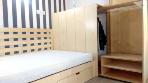 Homely room in a 9-bedroom apartment (private bathroom) - Gallery - 24