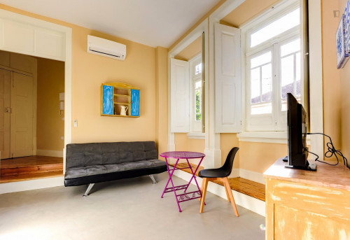 Fascinating 1-bedroom apartment just next to Universidade de Coimbra