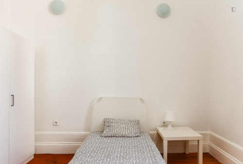 Pretty single bedroom near Universidade de Coimbra - Gallery - 23