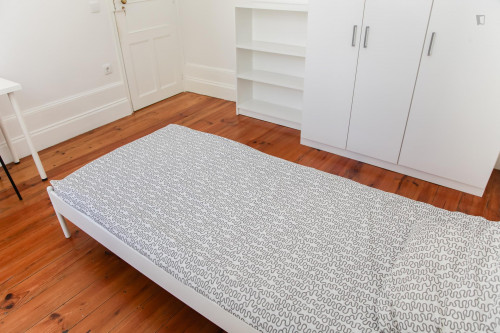 Pretty single bedroom near Universidade de Coimbra - Gallery - 25