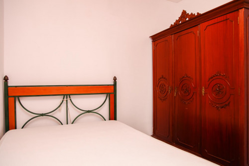Very neat single bedroom in the Norton de matos neighbourhood  - Gallery -  3