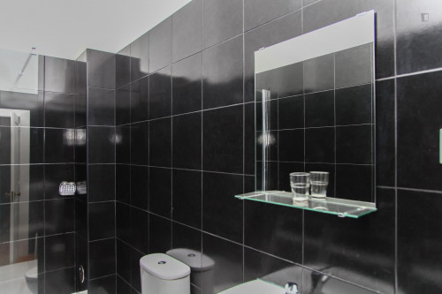 Very cute single bedroom near Universidade de Coimbra - Gallery - 13