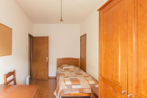 Single bedroom near Instituto Superior de Engenharia de Coimbra - Gallery - 21
