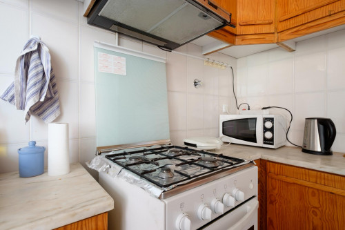 Comfy double bedroom in Coimbra - Gallery - 10