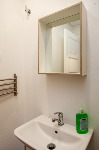 Cool looking 1-bedroom flat close to Universidade de Coimbra - Gallery - 16
