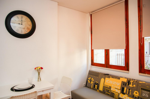 Cool looking 1-bedroom flat close to Universidade de Coimbra - Gallery - 15